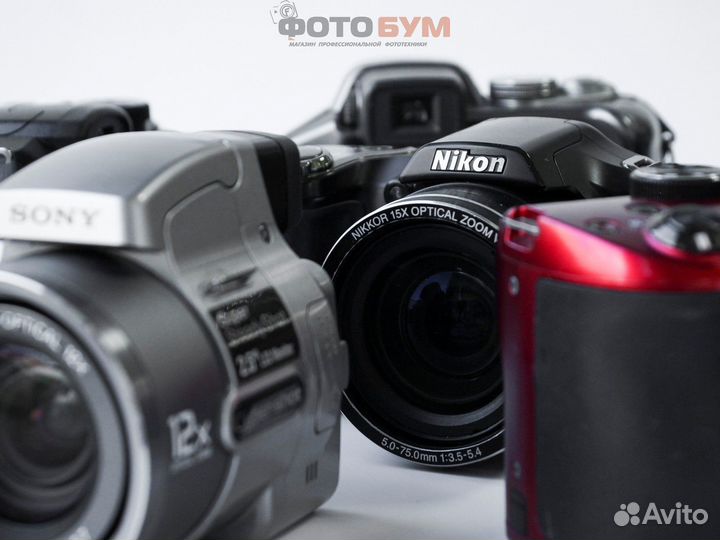 Цифровой компактный фотоаппарат