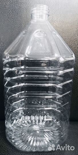 Пэт бутылка объемом 4,5 литра