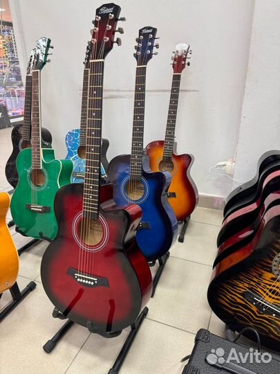 Акустическая / классическая гитара