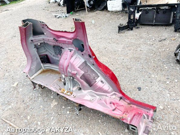 Mitsubishi Outlander 3 заднее левое крыло