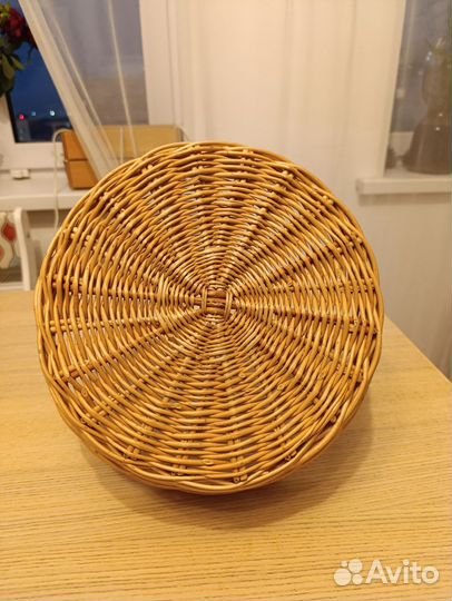 Корзина плетеная