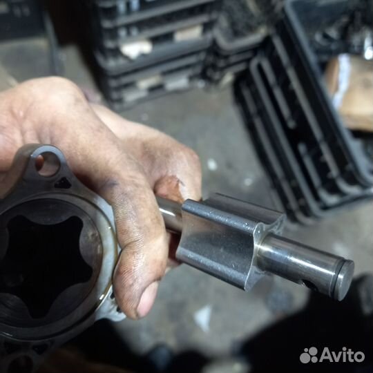 Маслонасос Suzuki RF400