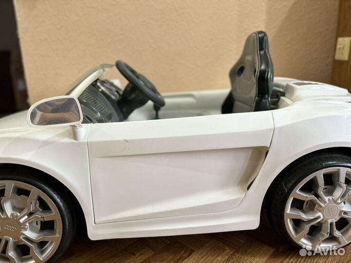 Детский электромобиль audi