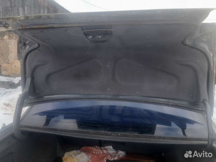 Обшивка крышки багажника вольво 850 седан