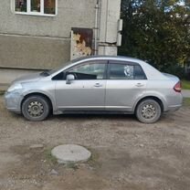 Nissan Tiida Latio 1.5 AT, 2005, 400 000 км, с пробегом, цена 320 000 руб.