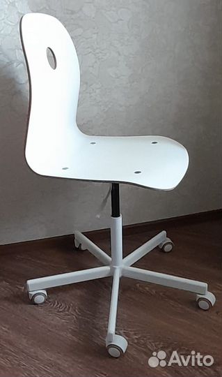 Стул икея белый вогсберг споррен вращается