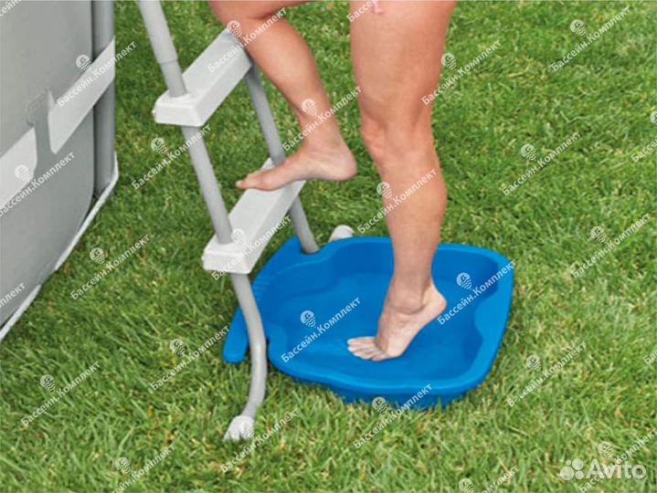 Ванночка для ног под лестницу для бассейна