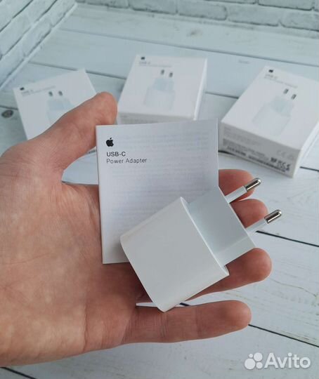 Зарядка на iPhone блок 20W