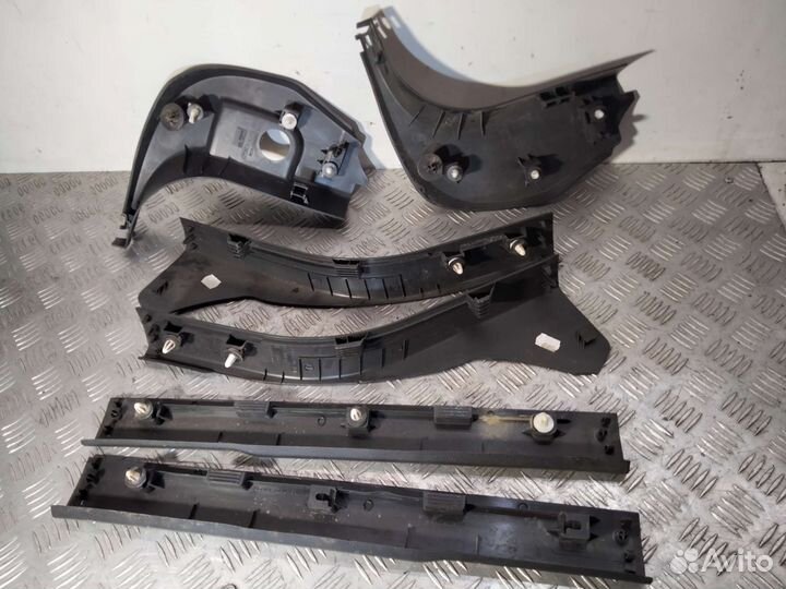 Накладки порогов Ford Kuga 2