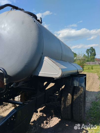 Опрыскиватель, 1990