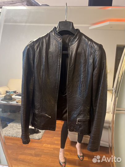 Кожаная куртка черная