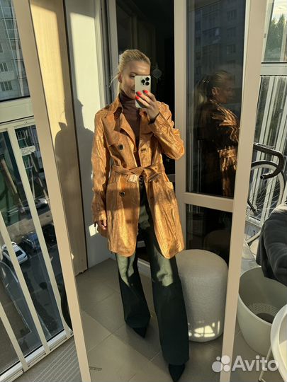 Плащ Pinko из натуральной кожи лошади золотой