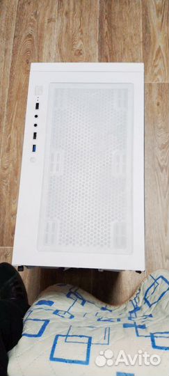 Игровой корпус для пк белый с коробкой