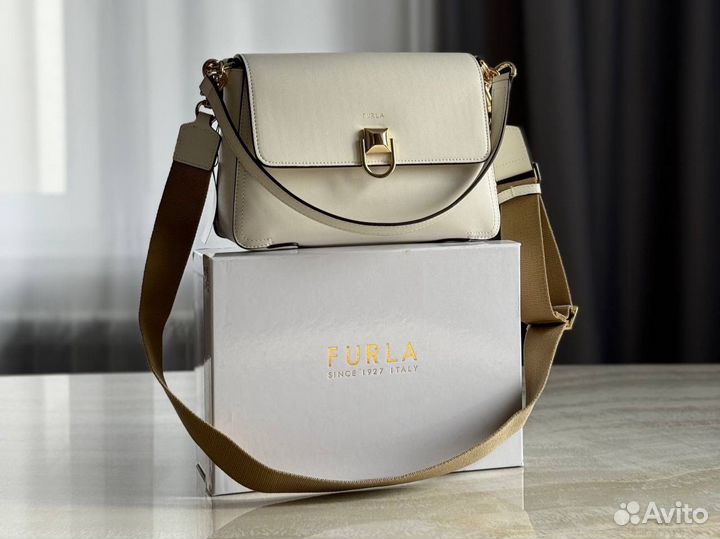 Сумка женская Furla белая