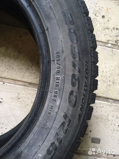 Pirelli Ice Zero 205/60 R16