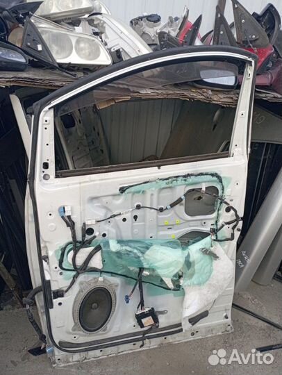 Дверь передняя правая Toyota Alphard ANH20
