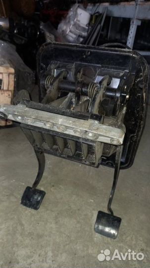 Блок педалей Iveco Stralis