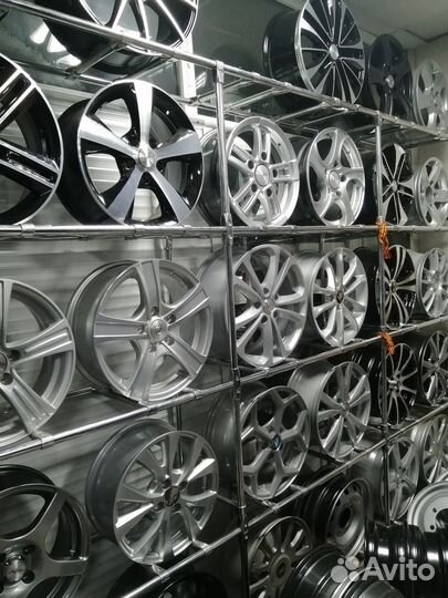 LingLong Green-Max Winter Ice I-15 205/50 R17 93T