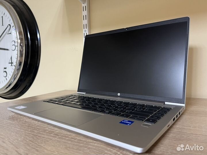 HP Probook 440 G8 i5 1135g7 ram 8 SSD 256
