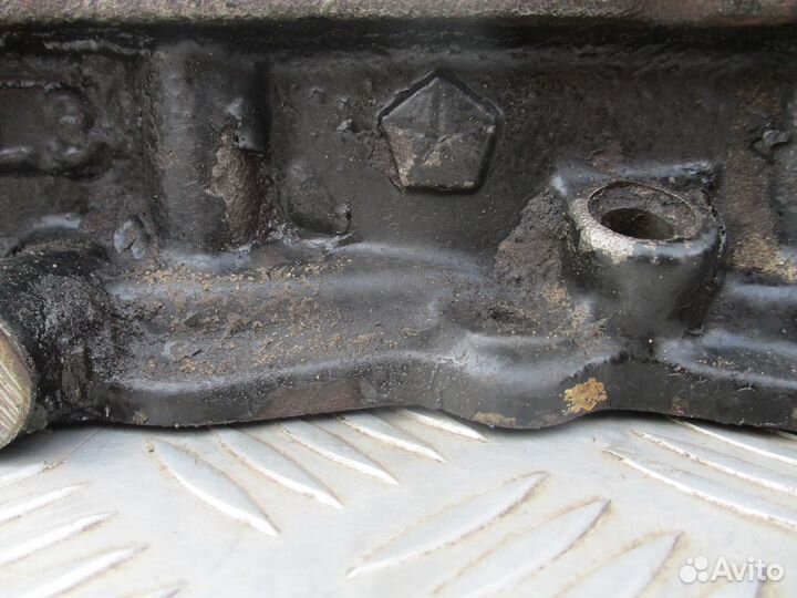 Постель коленвала Dodge Caravan 3 2.4