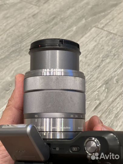 Sony Alpha NEX-3 + SEL1855
