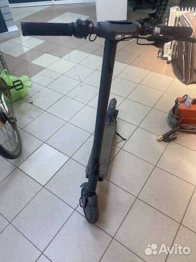 Самокат Acer ES series 3 В143