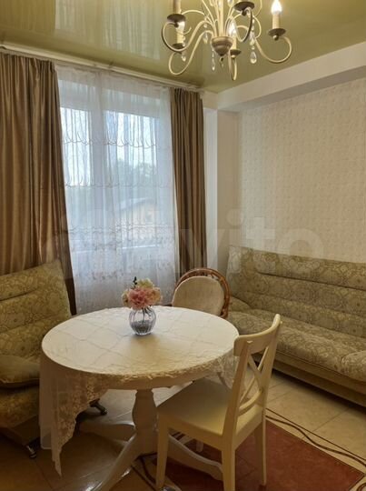 2-к. квартира, 50 м², 3/12 эт.