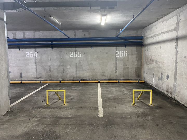 Машиноместо, 14 м²