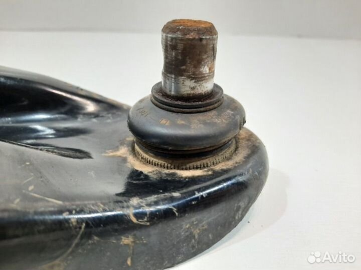 Рычаг передний правый Renault Sandero 2 2013