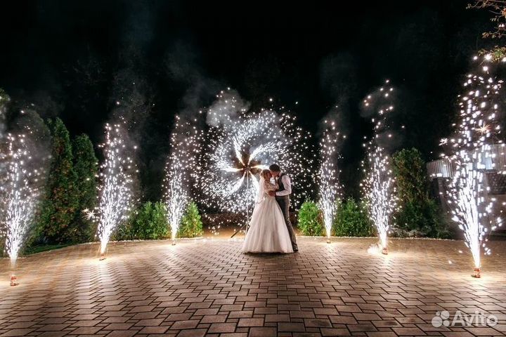 Тяжелый дым, горящие сердца, холодные фонтаны