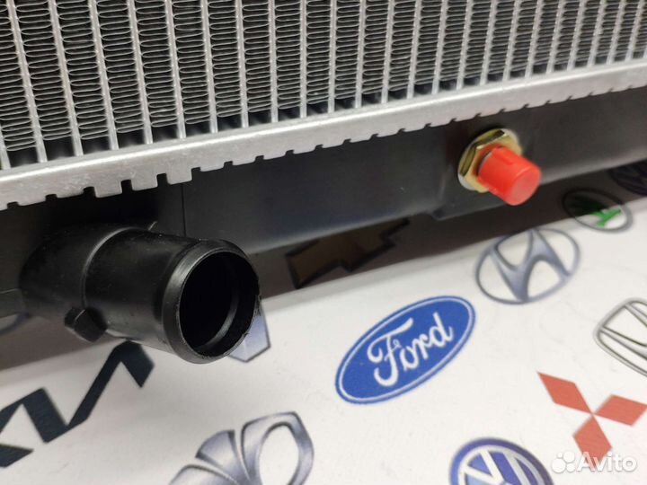 Радиатор охлаждения Mazda CX-7 2.3 (07-13)