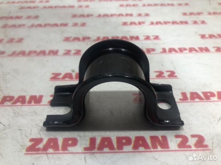 Крепление стабилизатора переднее правое Toyota