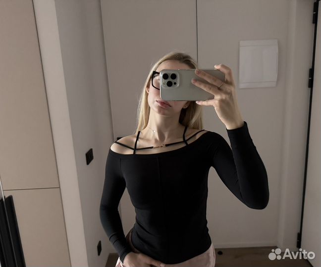 Кофта женская jacquemus