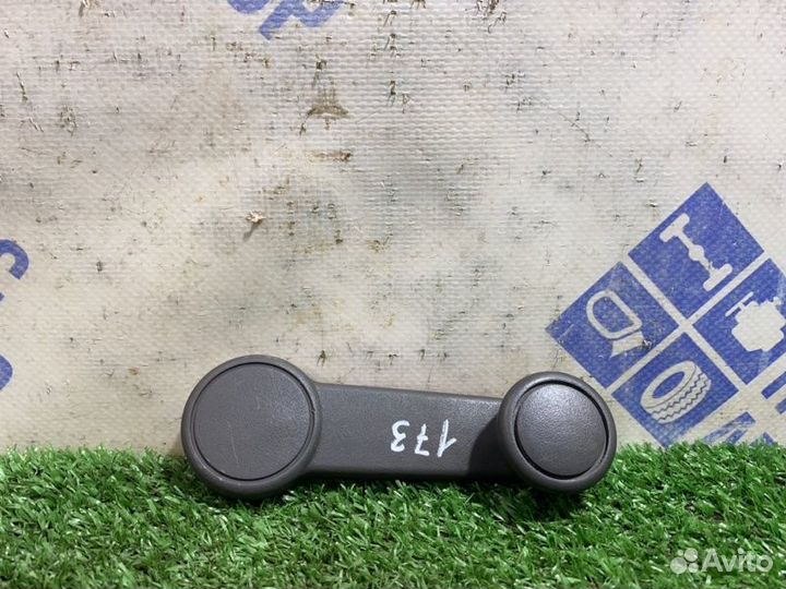 Ручка стеклоподъемника Ford Focus 2 хэтчбек 1.6