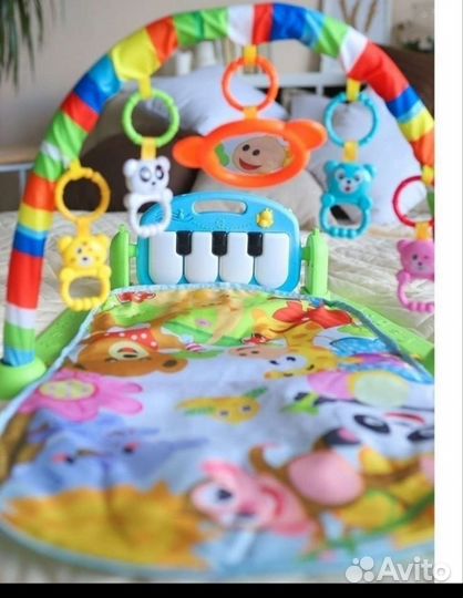 Развивающий коврик с пианино