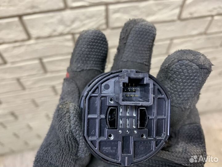 Renault Duster Кнопка многофункциональная