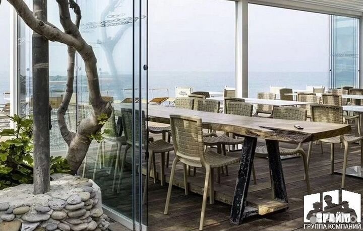 Безрамное раздвижное остекление для ресторана/кафе