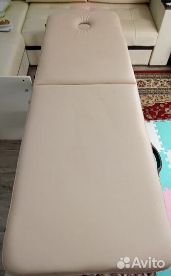 Массажная кушетка