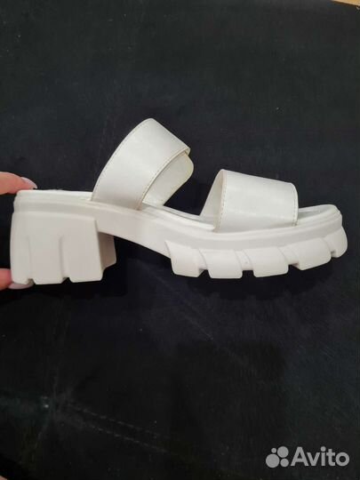 Шлепанцы новые