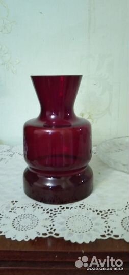 Графин кувшин ваза красное рубиновое стекло СССР