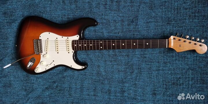 Fender stratocaster japan