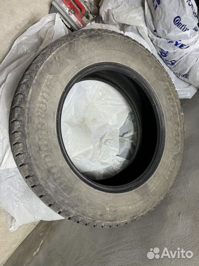 Bridgestone Blizzak DM-V2 2.25/65 R17