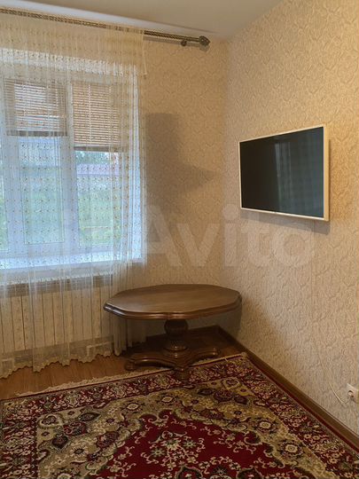 3-к. квартира, 80 м², 1/9 эт.