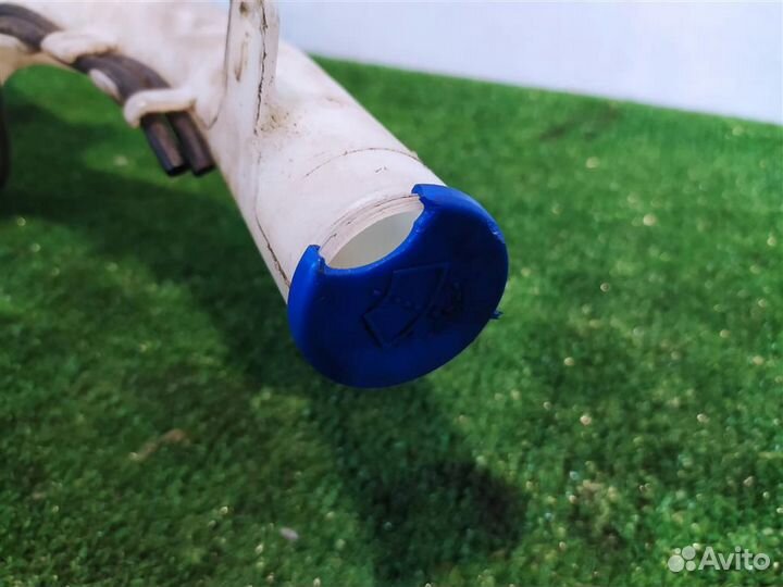 Бачок омывателя Ford Fiesta (CBK) 2007