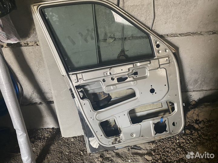 Двери передние