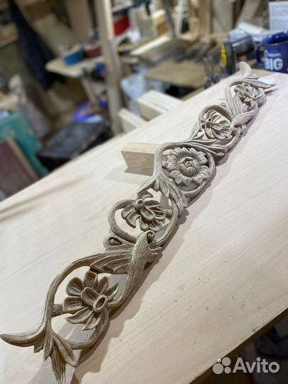 Ручная резьба по дереву, деталь