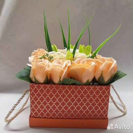 Букеты из пенных роз