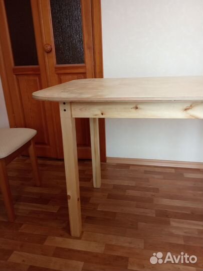 Стол для дачи
