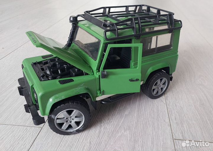 Игрушкв Внедорожник Land Rover