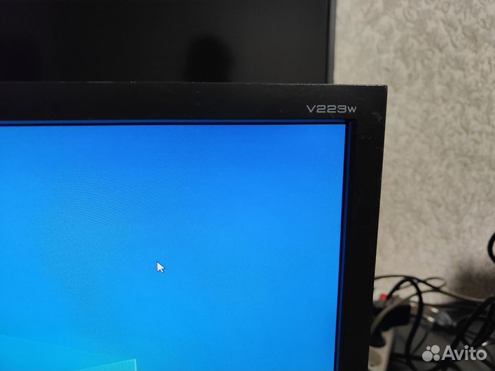 Монитор acer v223w 1680x1050